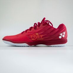 VĐV chuyên nghiệp sử dụng giày Yonex Aerus Z Men Đỏ chính hãng thi đấu